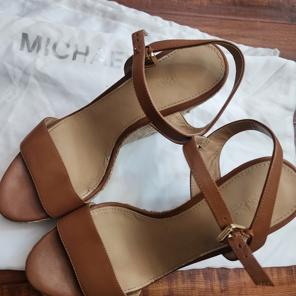 Michael Kors Tan Leather Wedges - Picture 3 of 4